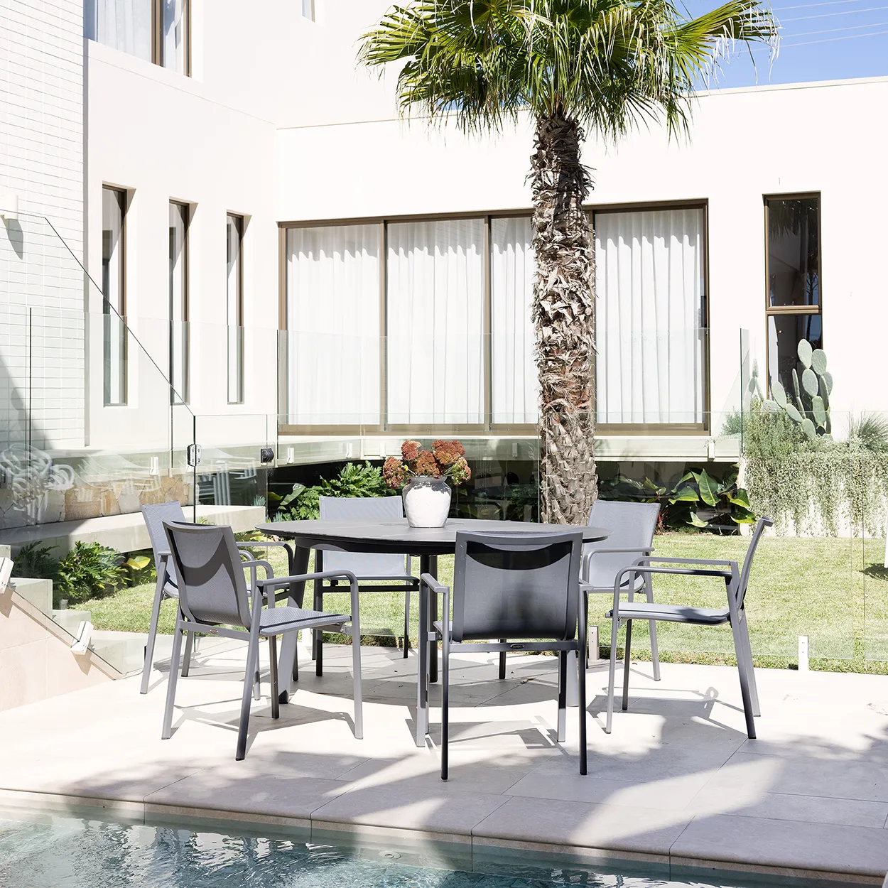 Cozy Extension & Chic Dining Setting - 7 pce Charcoal